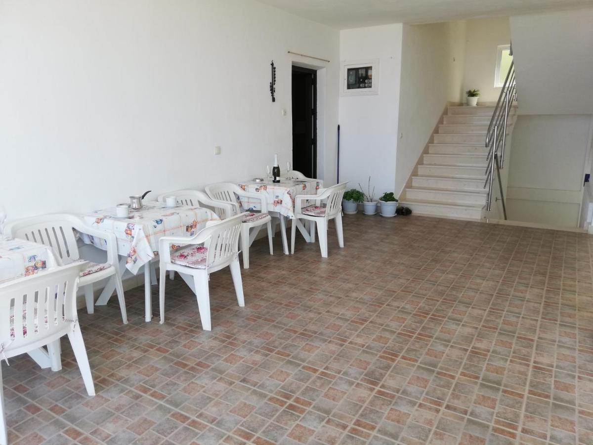 Apartments Aniko Saric Tučepi Exteriér fotografie